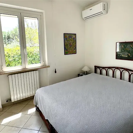 N084 - Numana, Quadrilocale Con Meraviglioso Giardino Apartamento