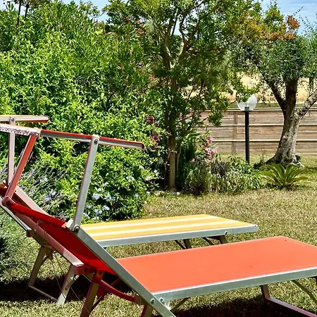 N084 - Numana, Quadrilocale Con Meraviglioso Giardino Numana